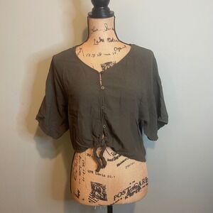 Forever21 Womens Casual Button Front Comfy Travel Tie‎ Hem Crop Top Green Medium